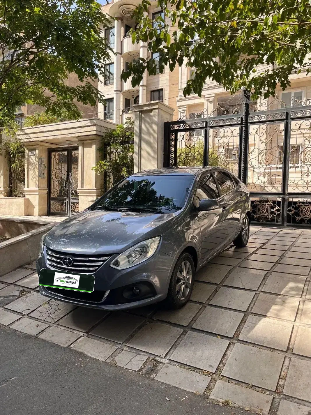 جک J4