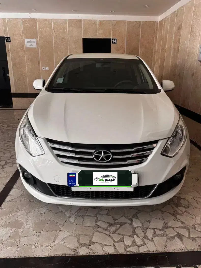 جک J4