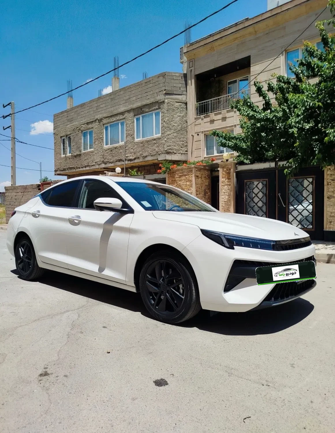 کی‌ام‌سی J7